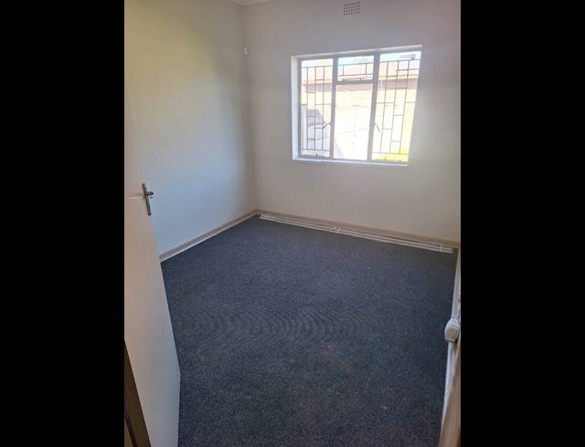 3 BEDROOM HOUSE FOR SALE IN VANDERBIJLPARK CE 2